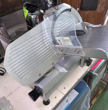 ハムスライサー MS-25MB 半解凍(-2℃程度)の肉・ハム等のスライスに最適 イメージ3