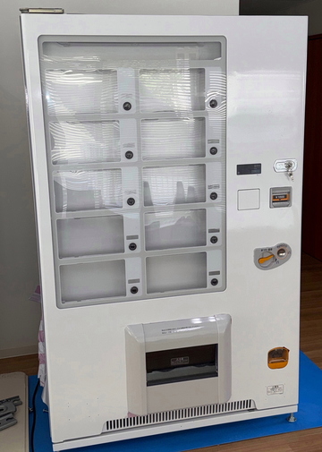 中古良品　冷凍自動販売機　FFS107WFXU1 イメージ3