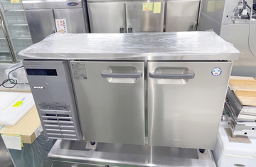 未使用　テーブル形冷凍庫　LCU-122FM